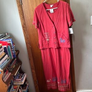 Vintage dress, top sweater can be removed it has pockets